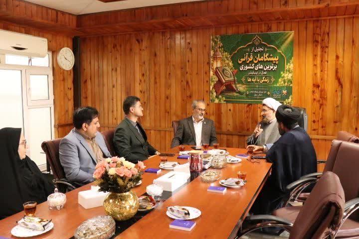 تجلیل از پیشگامان قرآنی به عنوان برترین های کشوری در اردبیل