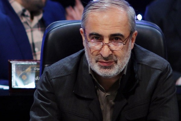 پشتیبانی حقوقی و قضایی جامعه قرآنی مدنظر باشد