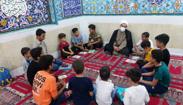 بازدید رئیس اداره تبلیغات اسلامی کنگان از کلاس های آموزش قرآن