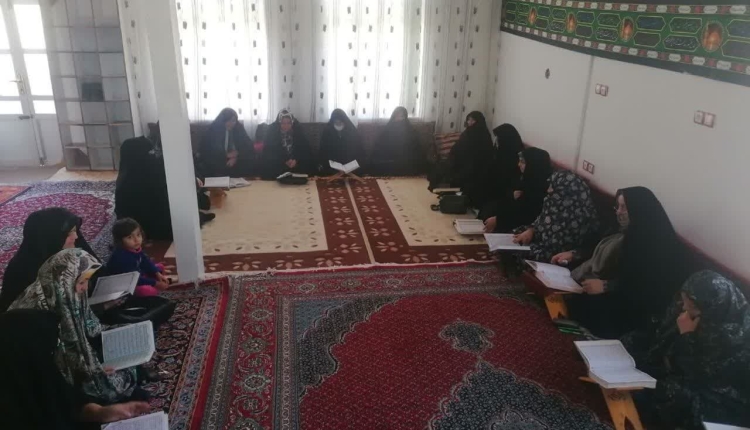 برگزاری مراسم ختم قرآن در خانه قرآن آل طه روستای انزاب