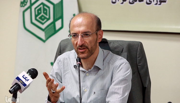 بعضی سیاستگذاری ها و عملکردهای غلط در حوزه قرآن سبب انگیزه سوزی و بی علاقه شدن جوانان به قرآن کریم می شود