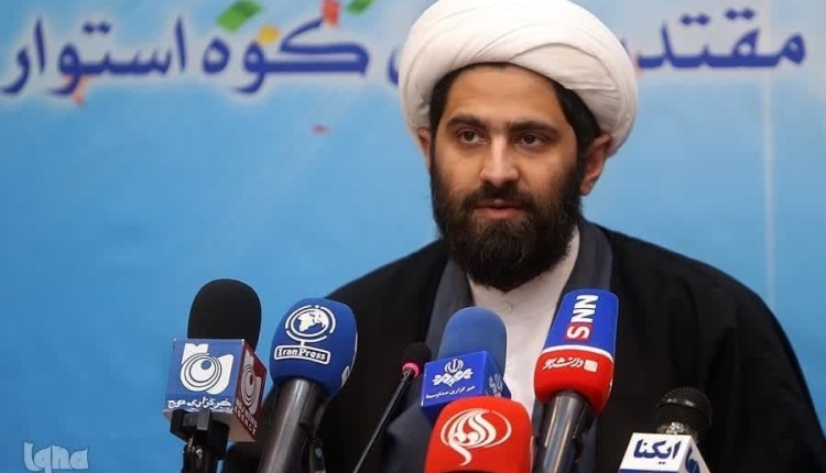 استفاده از ظرفیت عظیم بیانات حضرت علی(ع) در نهج البلاغه پیرامون شرح و تبیین آیات قرآن کریم