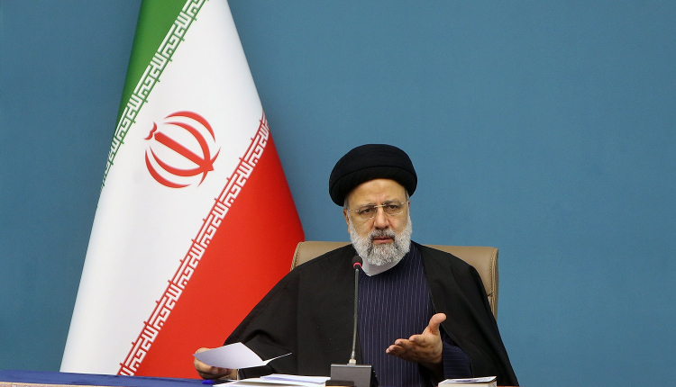 پرهیز از معطل نگه داشتن امر ترویج قرآن به خاطر مسائل مالی