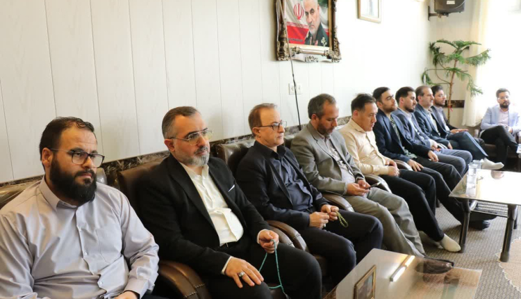 برگزاری آیین اختتامیه مراسم جزءخوانی و تجلیل از مفسرین و مرتلین قرآن در اردبیل + تصاویر