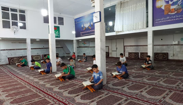 قرآن کریم چراغی روشن در زندگی است