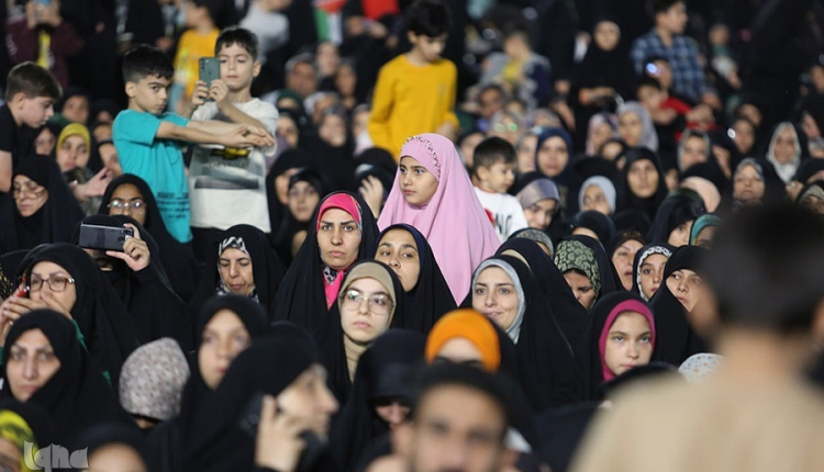 اساتید و قاریان بین المللی در آران و بیدگل محفل قرآنی اجرا می کنند