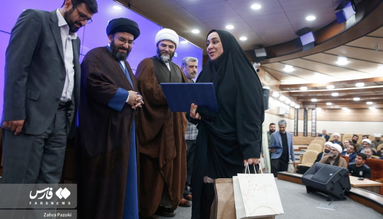 تجلیل از ۲ قهرمان پارالمپیک از سوی جامعه فعالان قرآنی