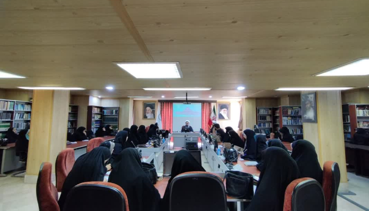 جلسه مقدماتی دوره  تربیت مربی تدبر در قرآن زنجان با حضور حجت‌الاسلام صبوحی برگزار شد