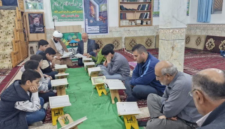 کرسی تلاوت قرآن کریم در شهرستان بندر گز + تصاویر