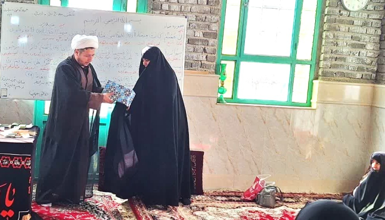 بازدید مسئول اداره تبلیغات اسلامی فامنین از کلاس های قرآنی