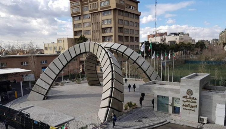 برگزاری محفل تلاوت و تدبر قرآن در دانشگاه صنعتی امیرکبیر
