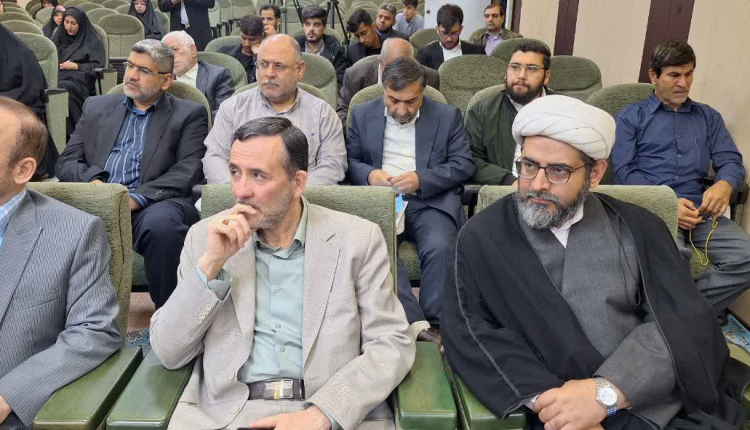 همایش «بررسی شیوه‌های نگارش و علامت‌گذاری قرآن کریم» در اهواز برگزار شد