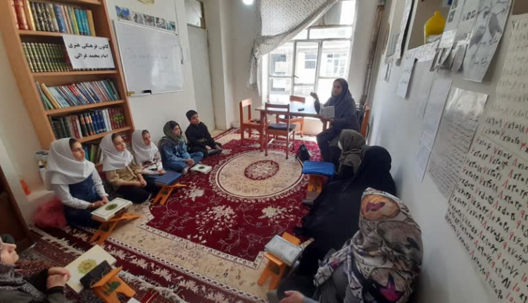 قرائت قرآن برترین عبادت الهی است