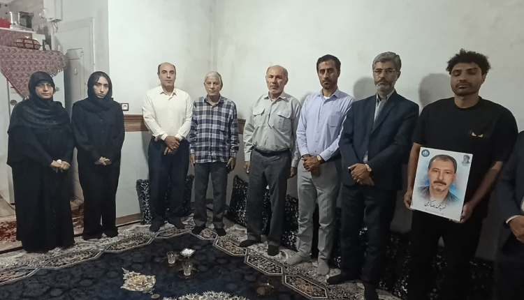 دیدار جامعه قرآنی استان بوشهر با خانواده شهید محمد رضا کرمی